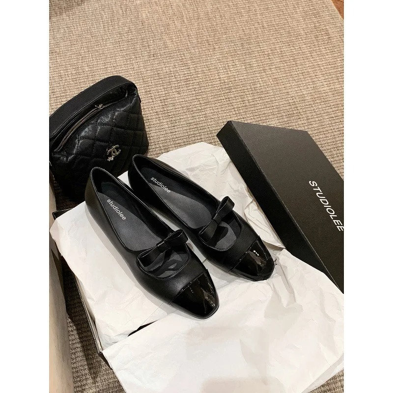 2026Sheepskin Flat Bottom  Jan - Women'S Fashion Walking Shoes recensione e prezzo