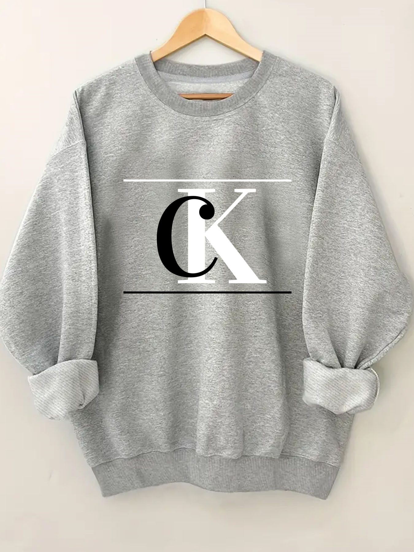 Fashionable Geometric Letter P - Women'S Fashion Sweatshirts recensione e prezzo