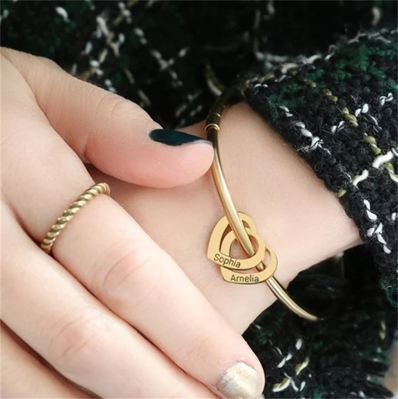 Customized Heart Charm Bracele - Women Fashion Name Ideas recensione e prezzo